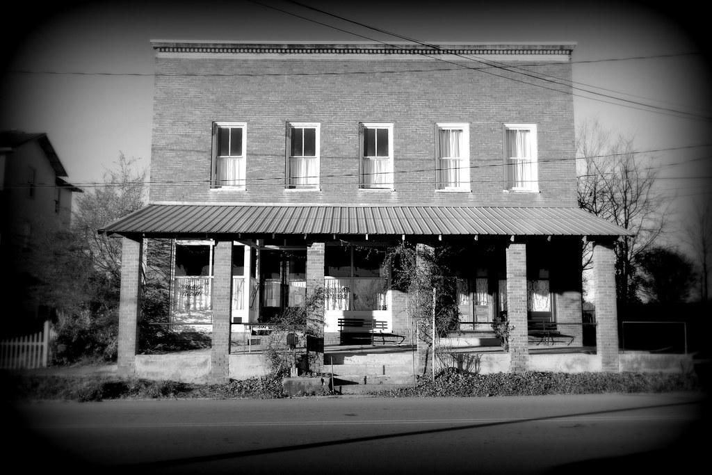 Davis Brothers Store, East Bend NC, Yadkin County This old… Flickr