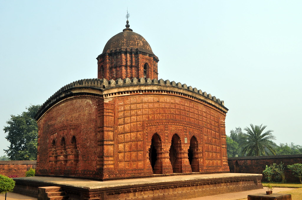 MadanaMohana Temple, Bishnupur I Bishnupur is a town in… Flickr