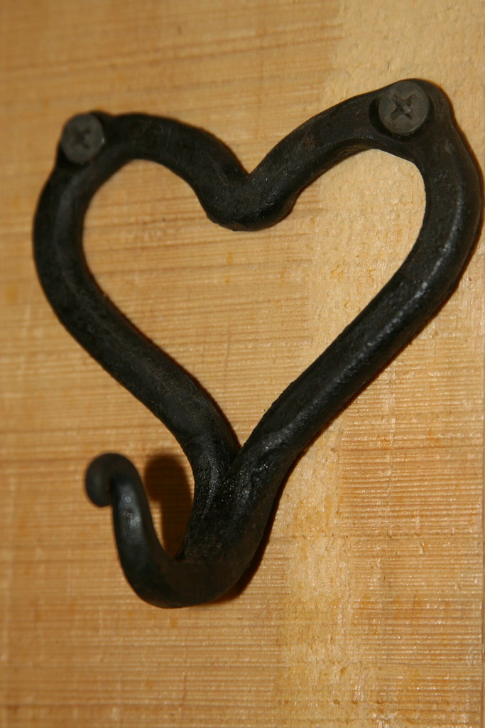 IMG_0789 Heart wall hook blacksmithchase Flickr