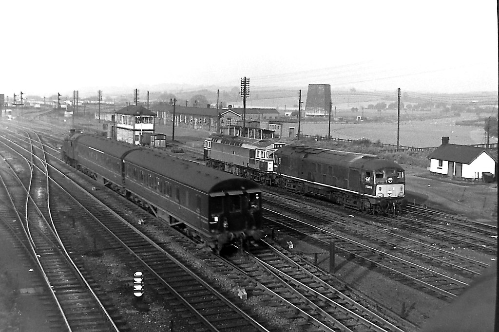 Finedon Road Wellingborough With Finedon Road signal box a… Flickr