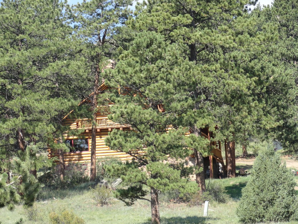 Glen Haven, Colorado 1/2 way between Drake and Estes Park,… Chucksper Flickr