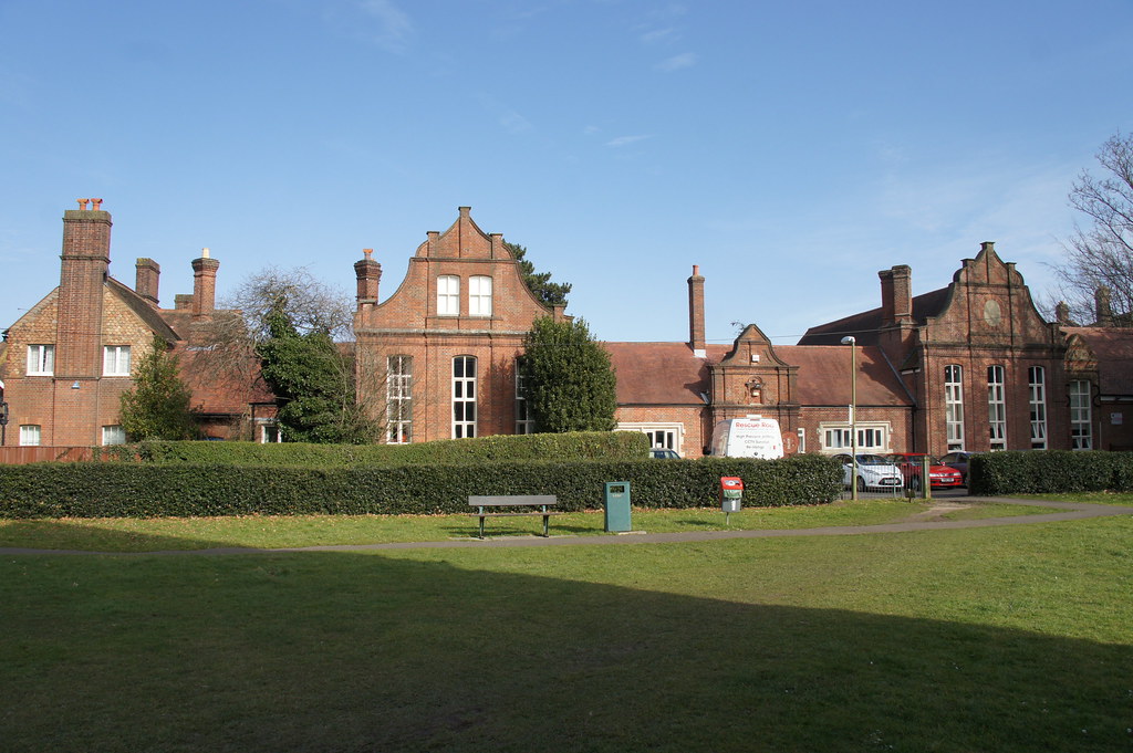 Contact Details St Clement's and St John's CE Infant School