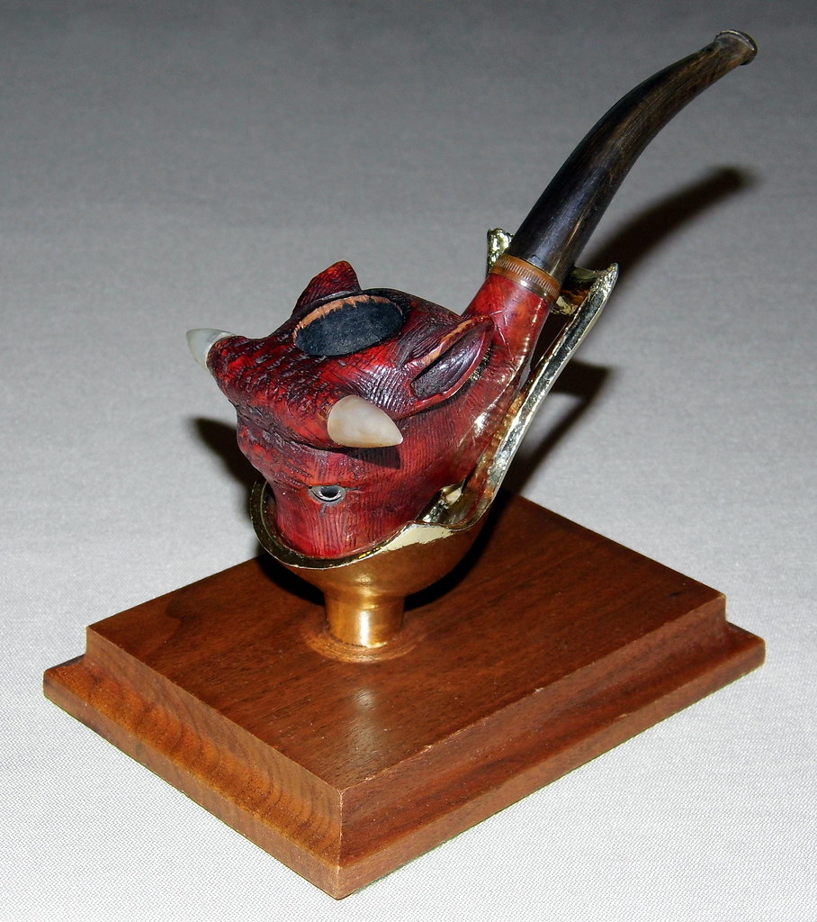 Vintage Novelty Carved Tobacco Pipe with the Head of a Bul… Flickr