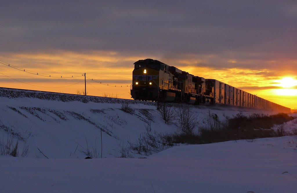Reefers A UP Unit Reefer train on the UP Geneva Sub at Sun… Flickr