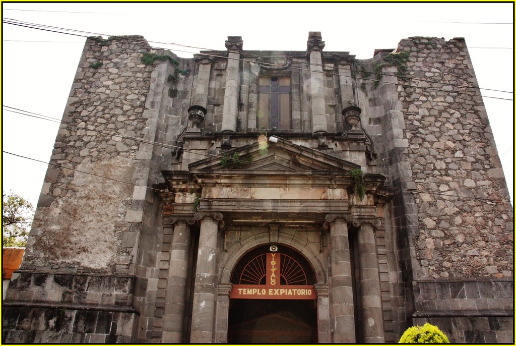 3010 Templo Expiatorio o de la Promesa,Acambaro,Estado de Guanajuato