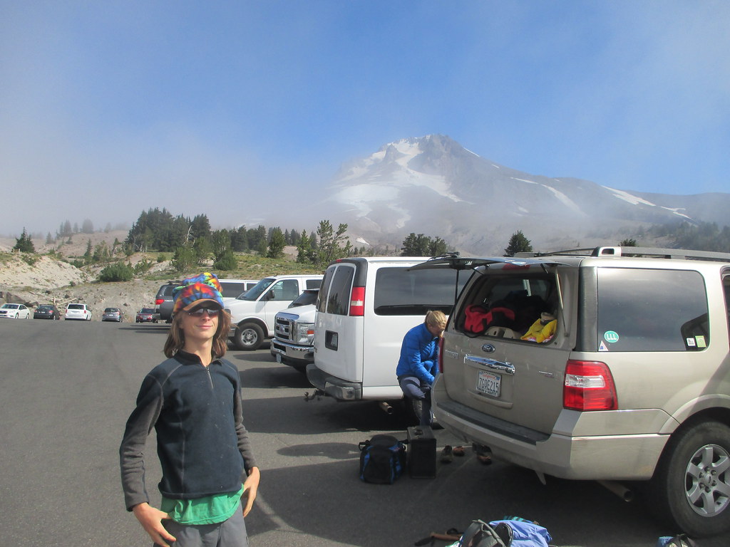 It's 47 Degrees in the Timberline Lodge Parking Lot 2 Flickr