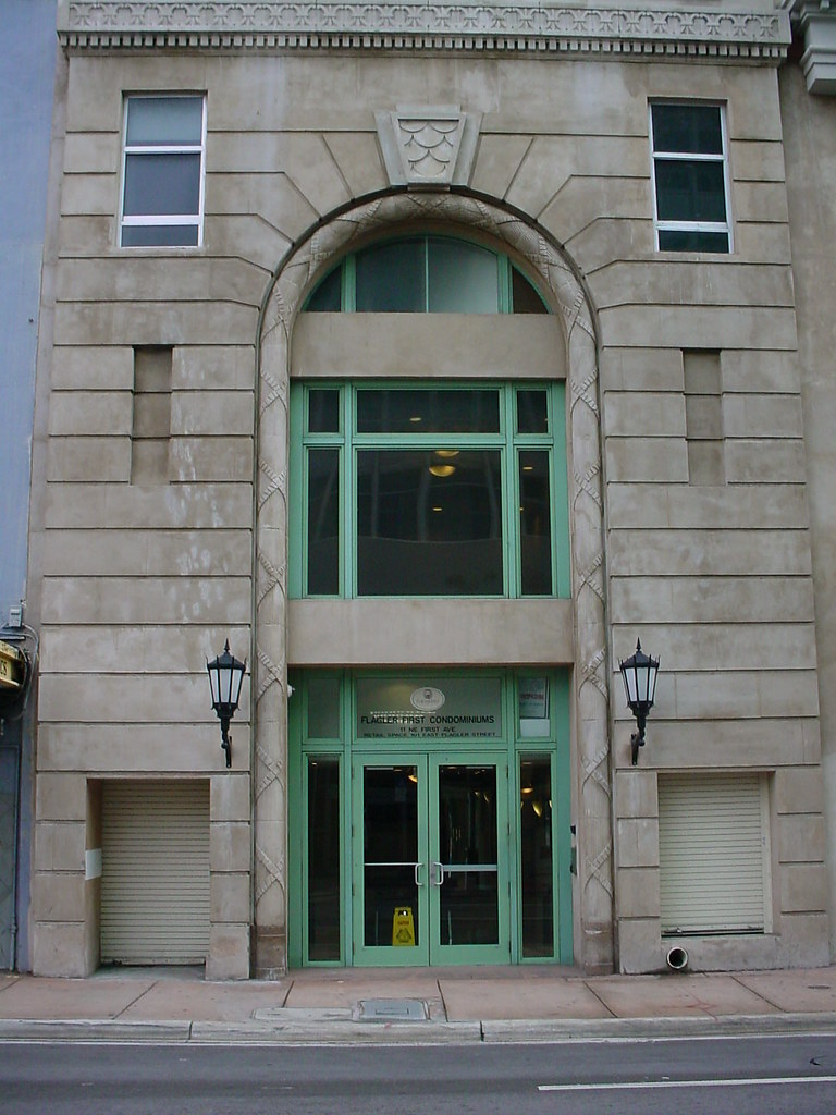 Downtown Miami Flagler First Condos Entrance a photo on Flickriver
