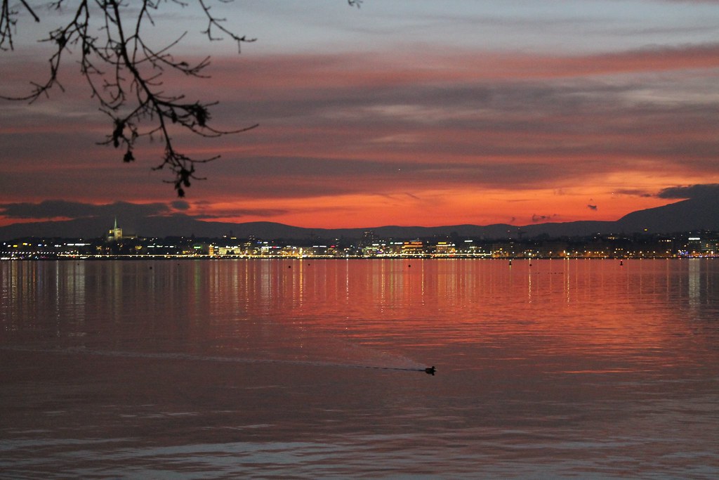 Geneva Lake by night Geneva Lake by night Patrick Nouhailler Flickr