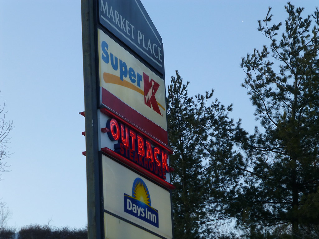 Super Kmart in Coraopolis (Moon Township), PA Street Signa… Flickr