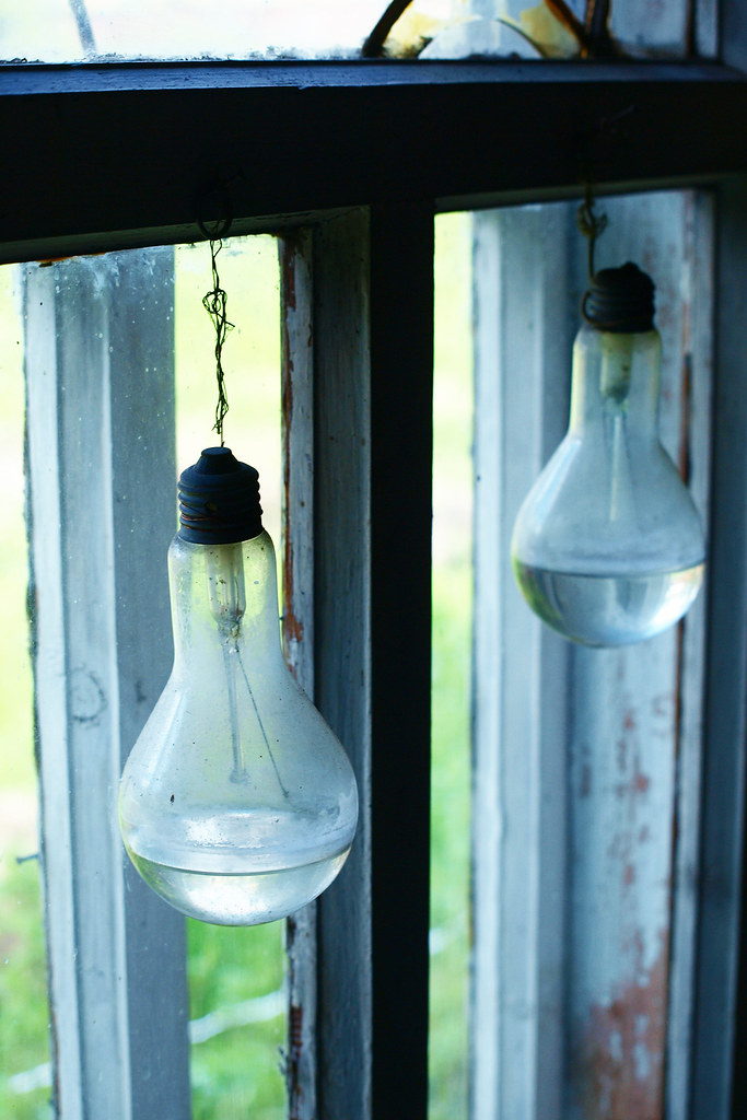 Barometer using it you can forecast the weather. по каплям… Flickr