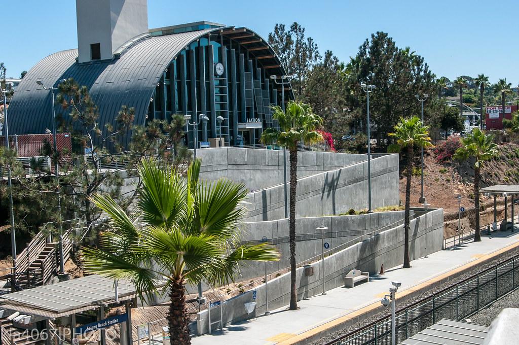 Solana Beach, CA train station Used by Amtrak and Coaster … Flickr