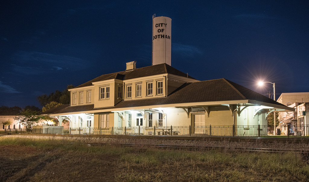 Dothan, AL train depot The former Atlantic Coast Line trai… Flickr