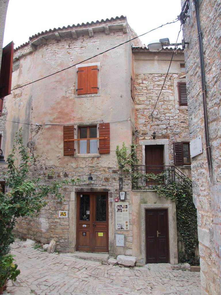 Two stone houses, Bale, Croatia Paul McClure Flickr