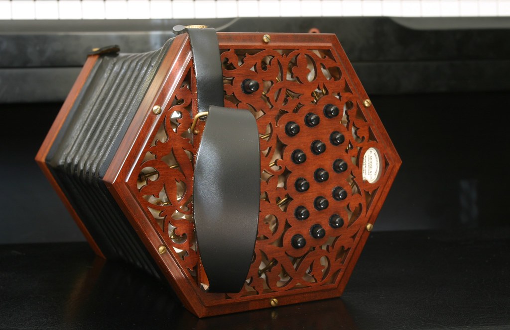 img_8307 Morse Anglo Concertina 624 Jim van Donsel Flickr