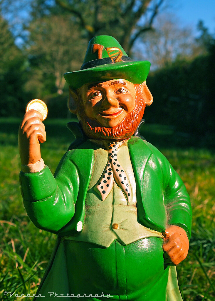 Leprechaun statue Closeup view of a leprechaun statue Prin… Flickr
