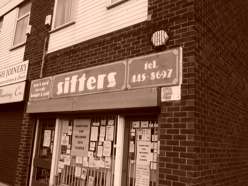 Sifters, Burnage An iconic record shop on Fog Lane which m… Flickr
