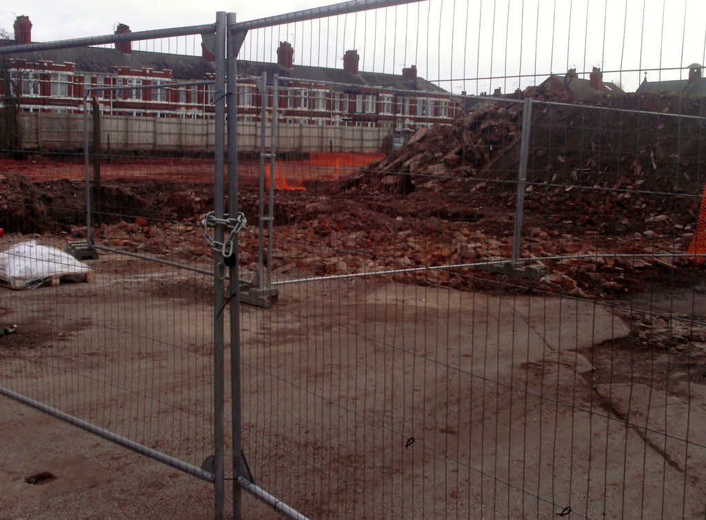 Site of the new Aldi on Nantwich Rd,Crewe The 1,000th uplo… Flickr