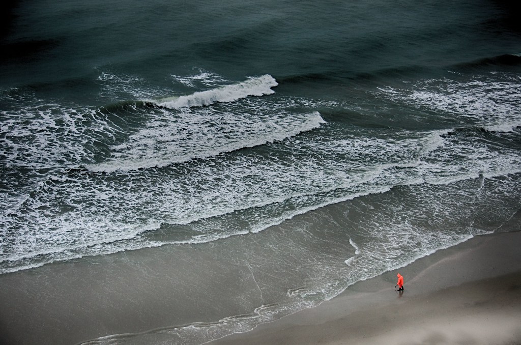 Searching metal detector, myrtle beach, south carolina lynn.h