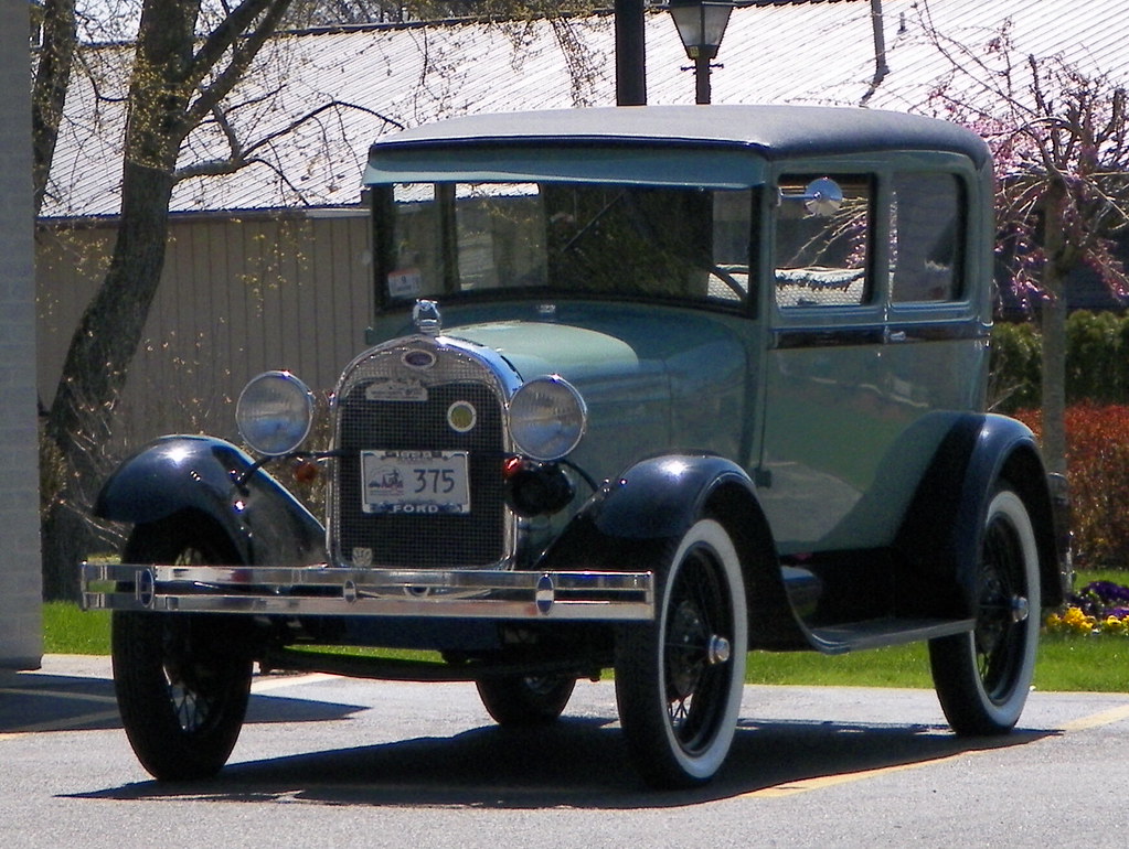 Car Middleton MA Lisa McCauley Flickr