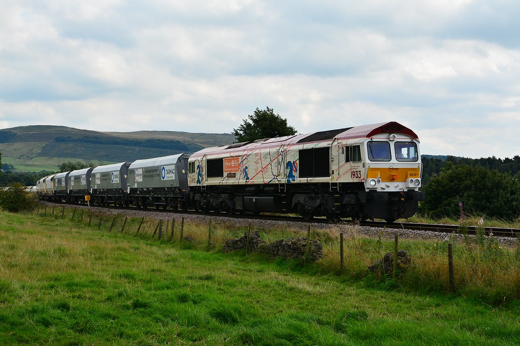 66721. Skipton 6D75 GBRf 1236 Hunslet to Rylstone. Peter Rennison
