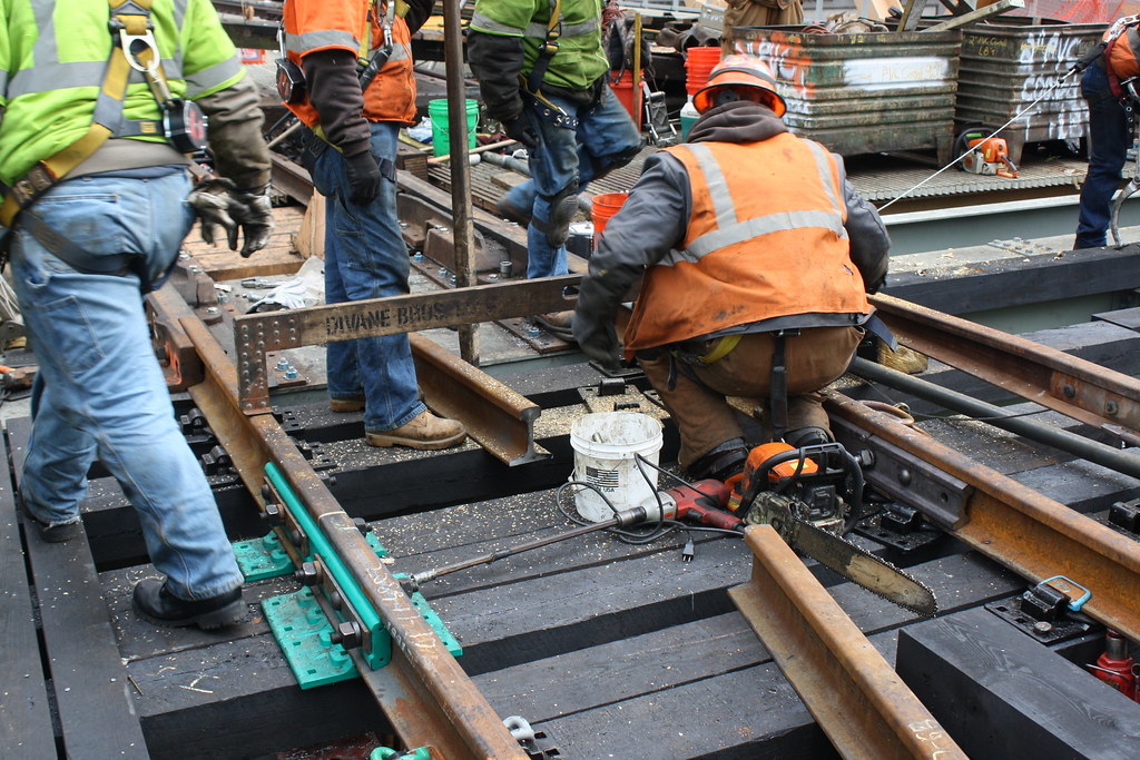 Wells Street Bridge Work Work wrapped up over the March 8… Flickr