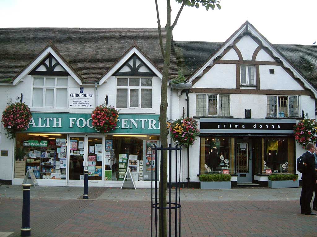 High Street, Solihull 2006 The building on the right used … Flickr