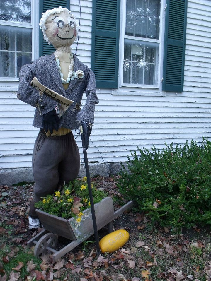547942_234347860001930_1531720510_n Chester NH Scarecrows … Flickr