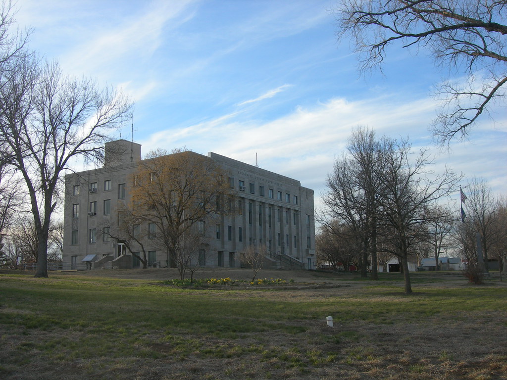 Wabaunsee County Courthouse Alma, Kansas Designed by WE Gl… Flickr