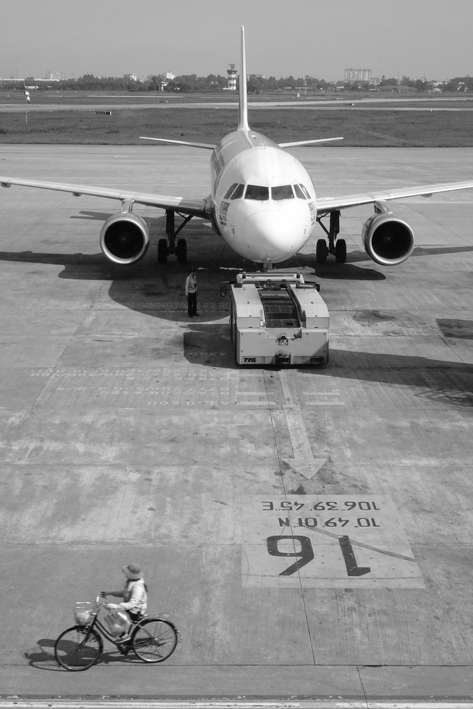 Plan B At Airports 01 © Rajesh Pamnani 2016 Flickr