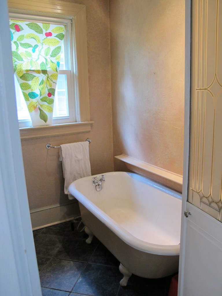 Downstairs Bathroom Downstairs Bath Clawfoot Tub East Side 3BDR