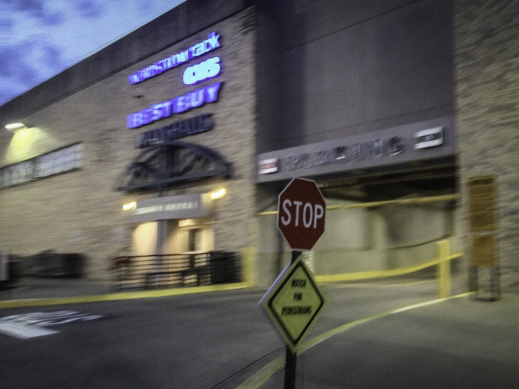 Costco Run Zooming through the parking lot at Pentagon Cit… Flickr