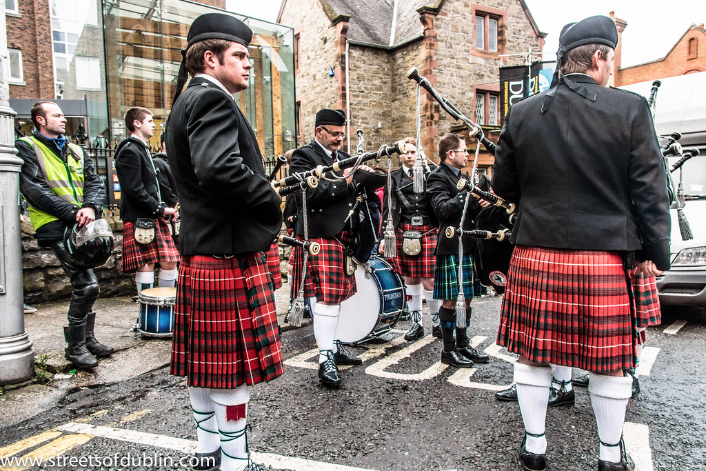 Bagpipers In Dublin (Men In Kilts) Bagpipes are a class of… Flickr