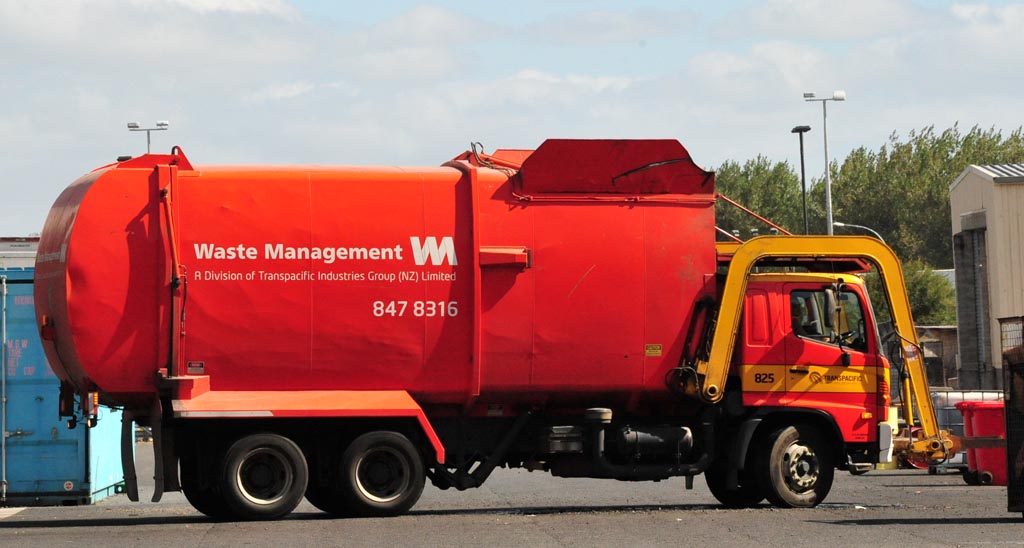 Waste managment rubbish truck garbage refuse D70 Flickr