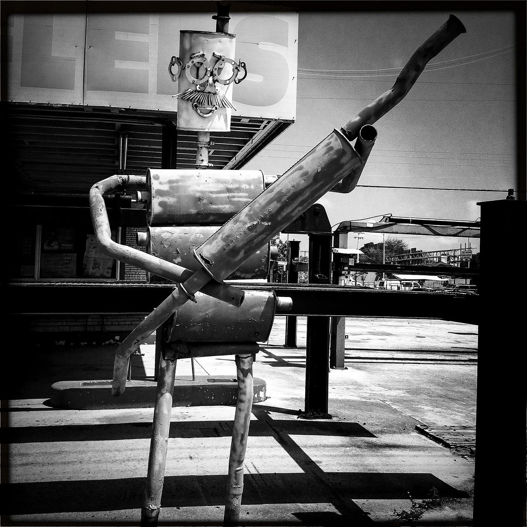 Muffler Man on Guard Tom Flickr