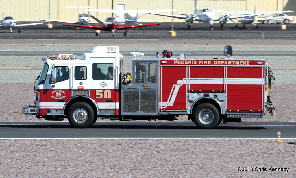 Phoenix Fire Department Engine 50 Responding to a landing … Flickr