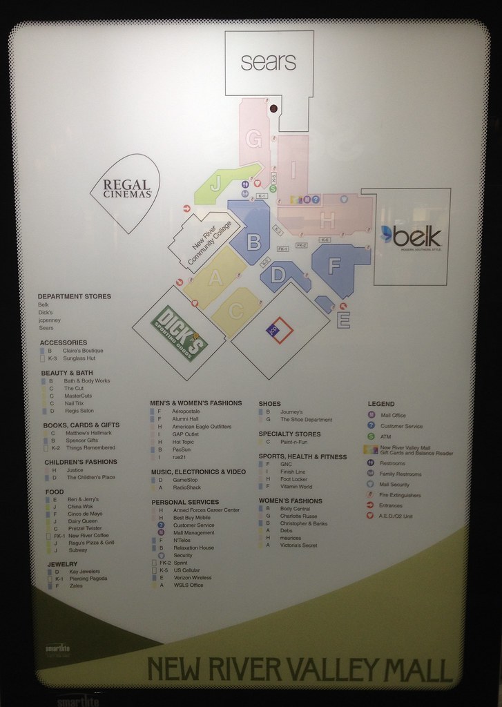 The only reason this place is busy is because they are in this little mall. Nail la belle is