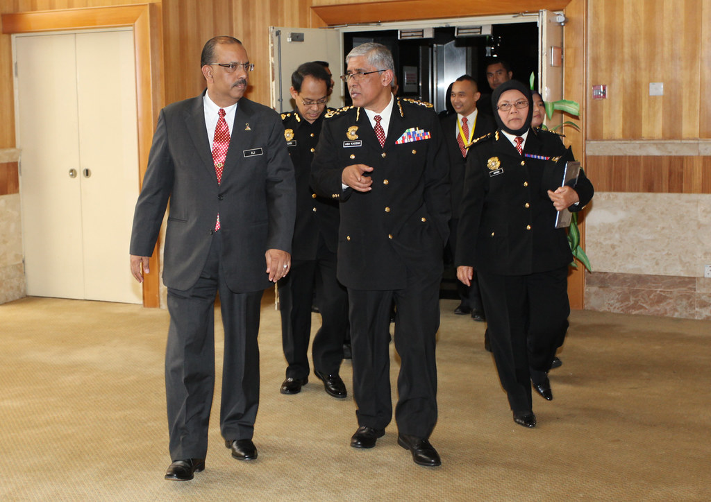 Expensive Ketua Setiausaha Negara References