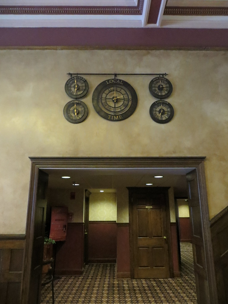 Lobby clocks, Fitger's Inn & Hotel Lobby clocks, Fitger's … Flickr