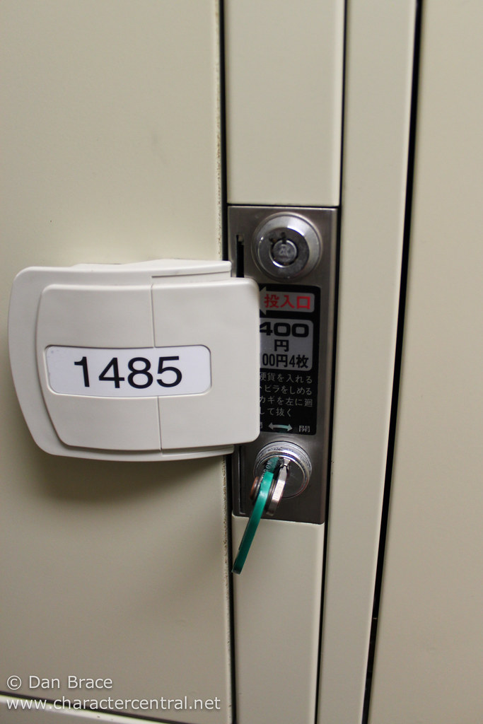 Locker Rental Tokyo Disneyland, Tokyo Disney Resort. Octob… Flickr