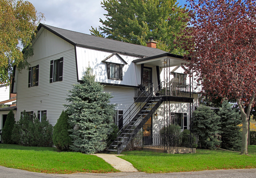 Maison Charron, 360362, rue DanielJohnson (île Bizard) Flickr