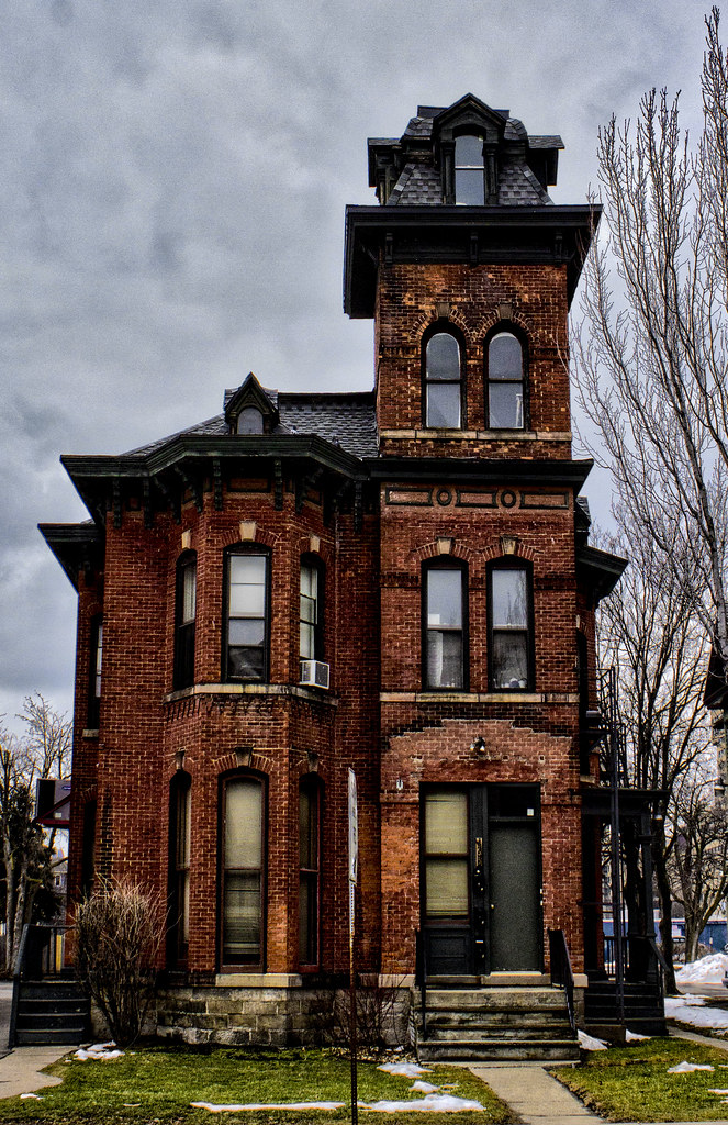 Red Brick Victorian on Alexander EvrmoorStreet Photographer