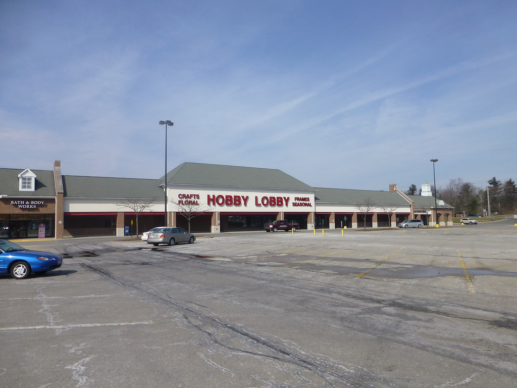 Hobby Lobby in Macedonia, Ohio Former Finast and Tops Frie… Flickr