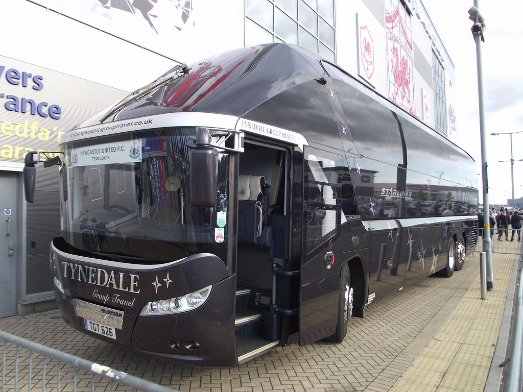 Newcastle United FC Tynedale Travel Group Team Coach TGT 6… Flickr