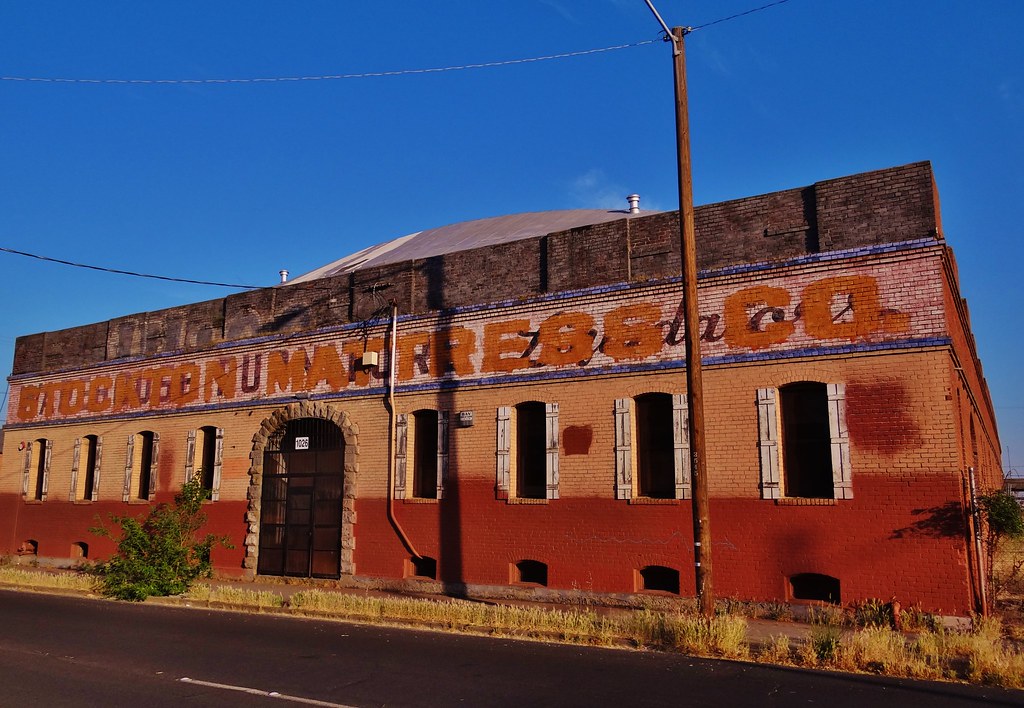 Stockton Mattress Co. 1026 East Main Street Stockton, CA L… Flickr