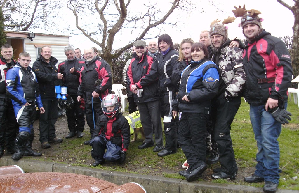 wolfwood Animal Sanctuary Lancaster Ted presents cash to S… Flickr