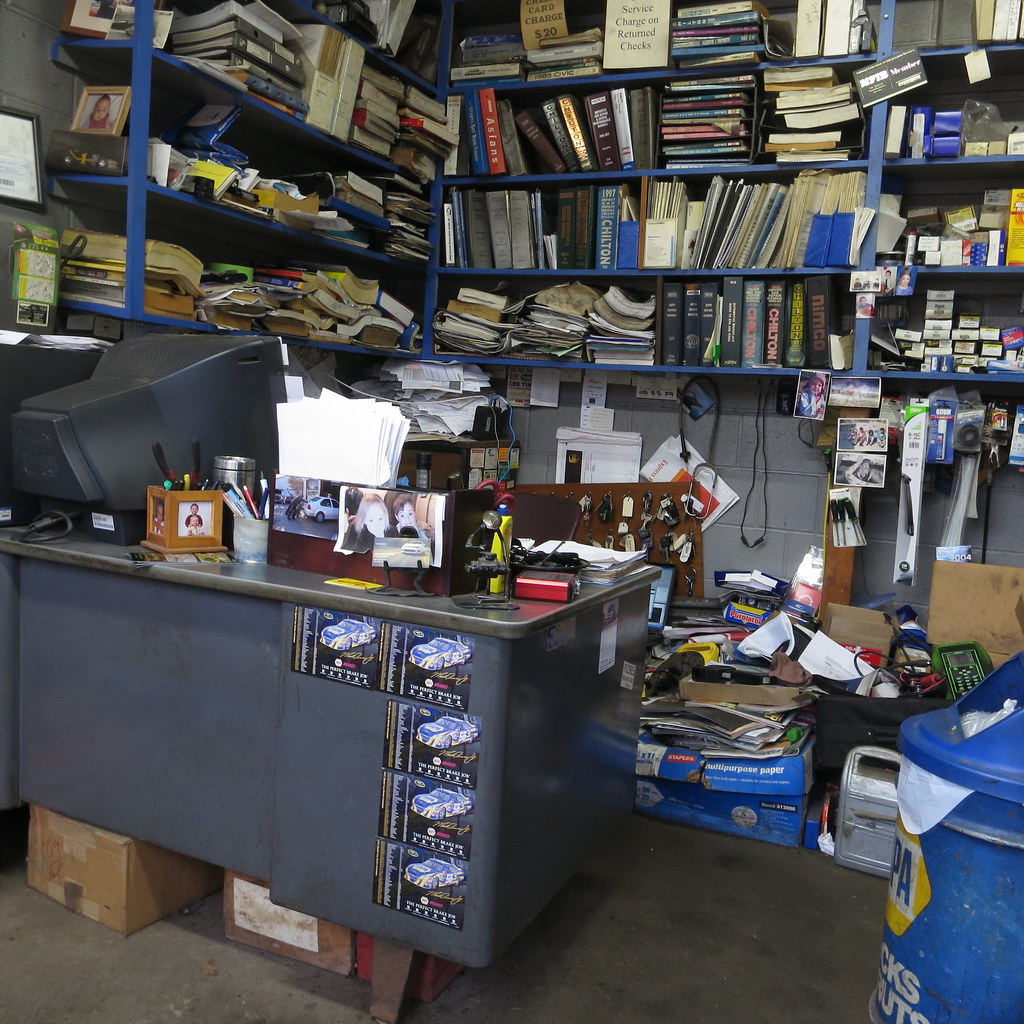 Hans Auto Service 251 New York 32, New Paltz, NY 12561 Qua… Paul Comstock Flickr