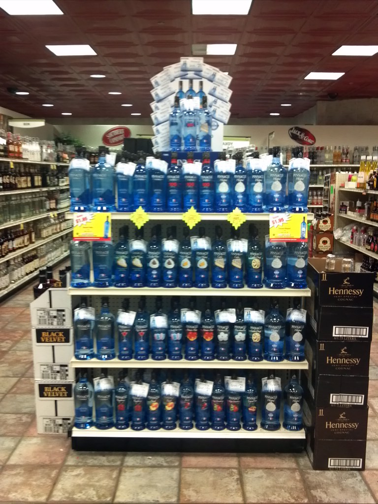 300/Akron April (Giant Eagle) Susan McIntyre End Cap Pinn… Flickr