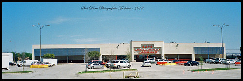 Carrollton Plaza Supermarket built in 1985 3040 N.Josey Ca… Flickr