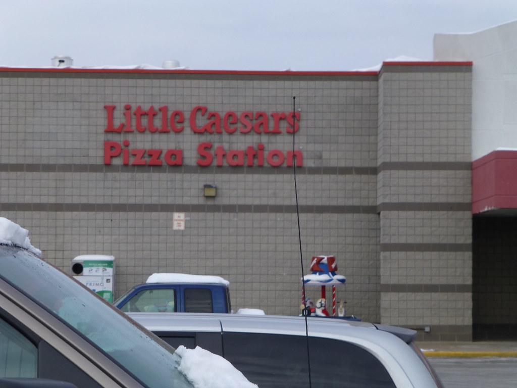 Kmart in Beaver Falls, PA A standard 1990s kmart build. Flickr