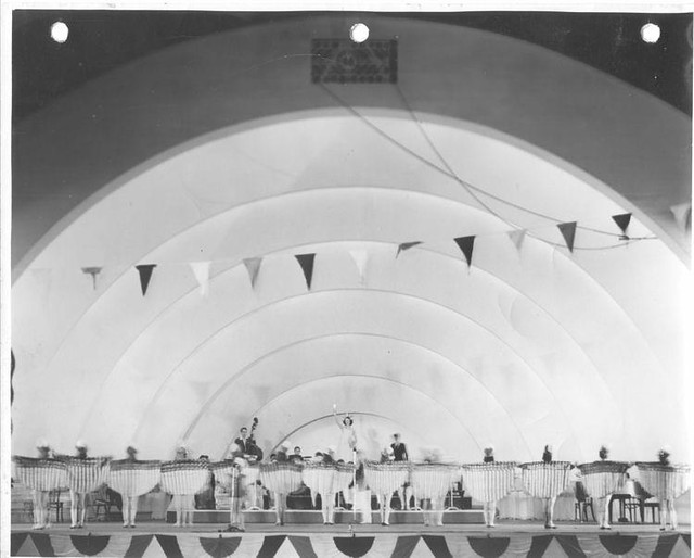 LINCOLN PARK Bandshell (unknown) The Lincoln Park bandshe… Flickr